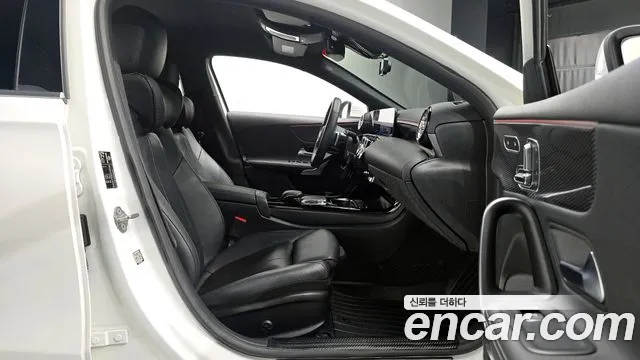 Mercedes-Benz A-Class 2020 — фото 16