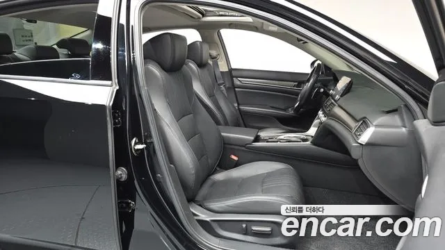Honda Accord 2021 — фото 16