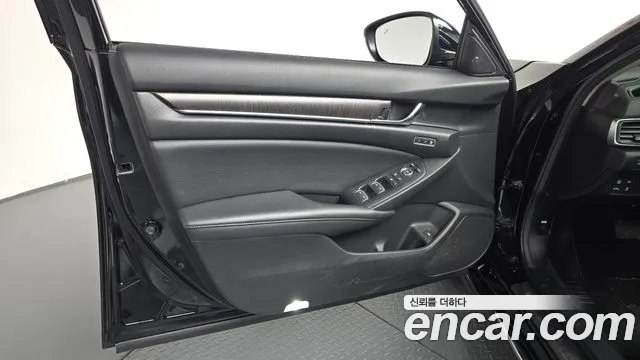 Honda Accord 2021 — фото 13