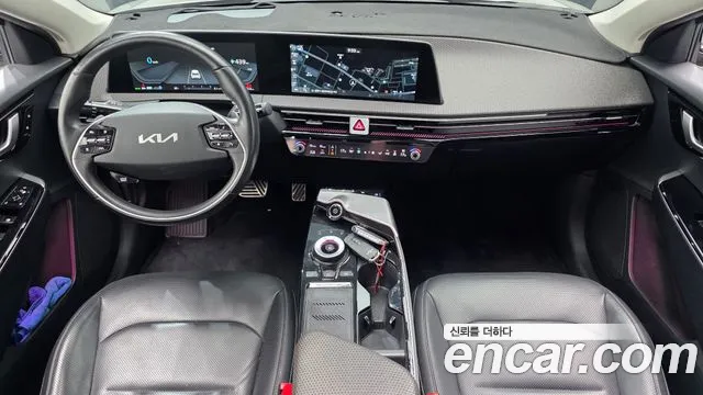 Kia EV6 2022 — фото 9