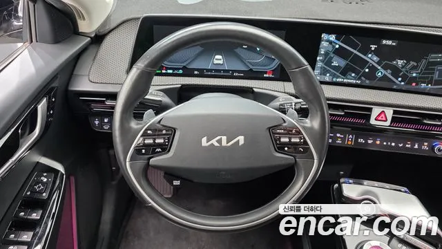 Kia EV6 2022 — фото 18