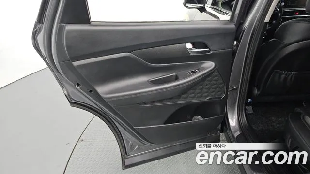 Hyundai Santafe 2020 — фото 15