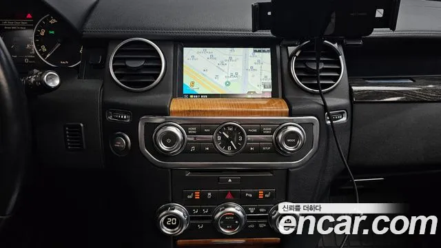 Land Rover Discovery 2012 — фото 13