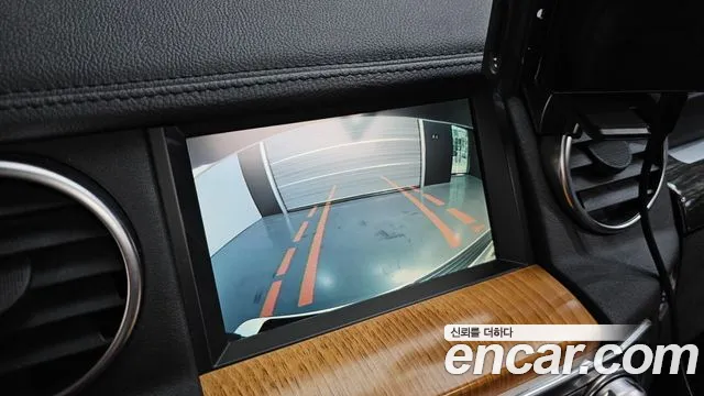 Land Rover Discovery 2012 — фото 14