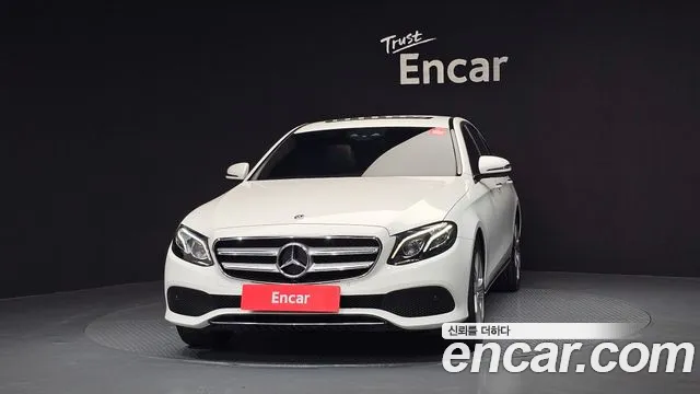 Mercedes-Benz E-Class 2017 — фото 3