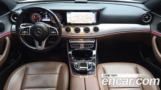 Mercedes-Benz E-Class 2019 — фото 7