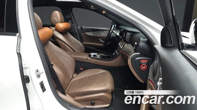 Mercedes-Benz E-Class 2019 — фото 11