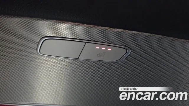 Mercedes-Benz E-Class 2019 — фото 19