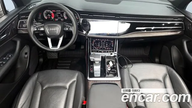 Audi Q7 2021 — фото 10