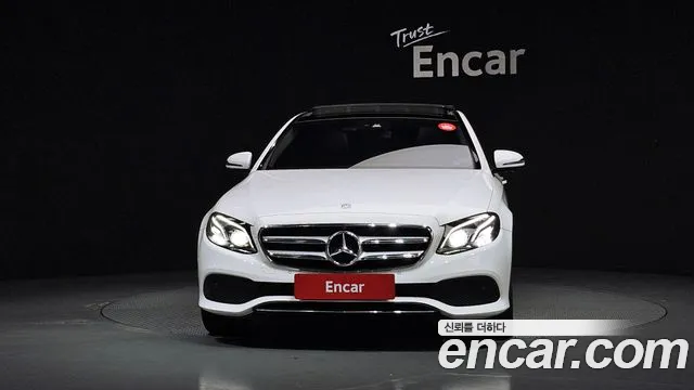 Mercedes-Benz E-Class 2017 — фото 3