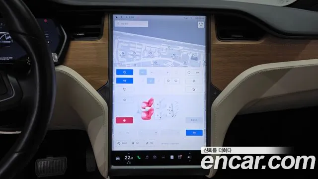 Tesla Model X 2020 — фото 18