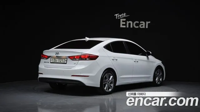 Hyundai AVANTE 2018 — фото 2
