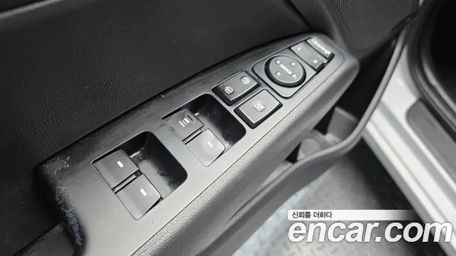 Hyundai AVANTE 2018 — фото 20