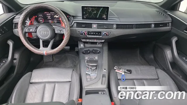 Audi A4 2019 — фото 10