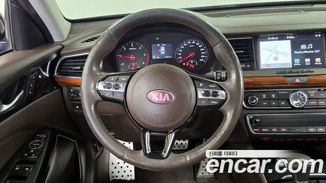 Kia K7 2017 — фото 13