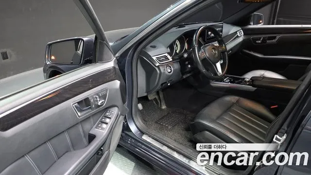 Mercedes-Benz E-Class 2014 — фото 10