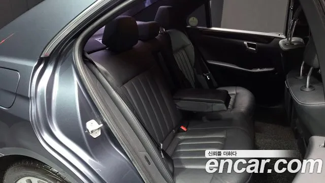 Mercedes-Benz E-Class 2014 — фото 12