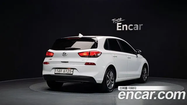 Hyundai i30 2018 — фото 2
