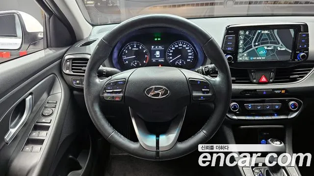 Hyundai i30 2018 — фото 19