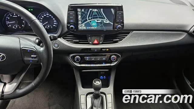 Hyundai i30 2018 — фото 20