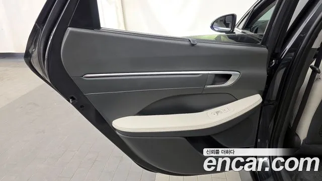 Hyundai Sonata 2020 — фото 15