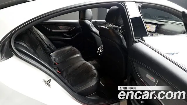 Mercedes-Benz CLS-Class 2020 — фото 18