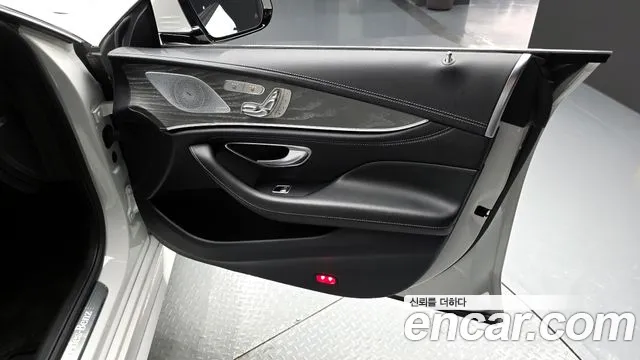 Mercedes-Benz CLS-Class 2020 — фото 14