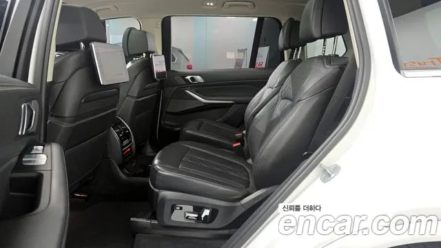 BMW X7 2021 — фото 12