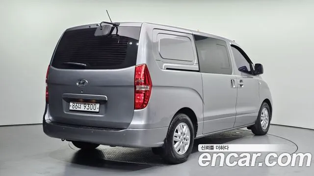 Hyundai Starex 2016 — фото 2