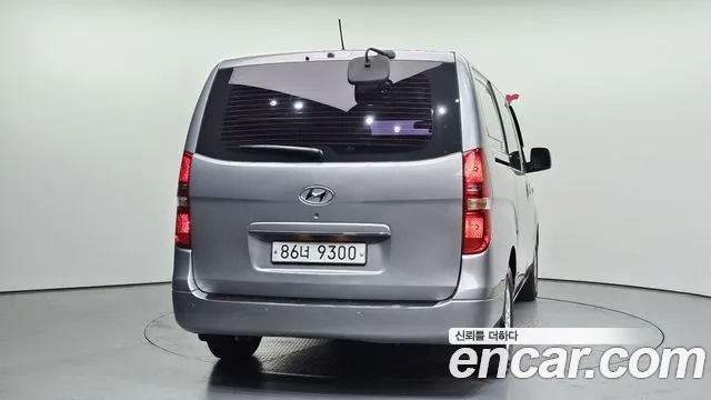 Hyundai Starex 2016 — фото 4