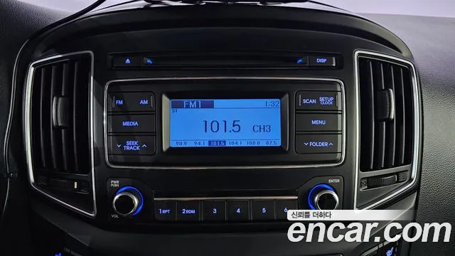 Hyundai Starex 2016 — фото 17