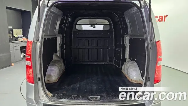 Hyundai Starex 2016 — фото 20