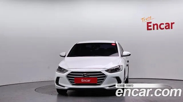 Hyundai AVANTE 2018 — фото 3