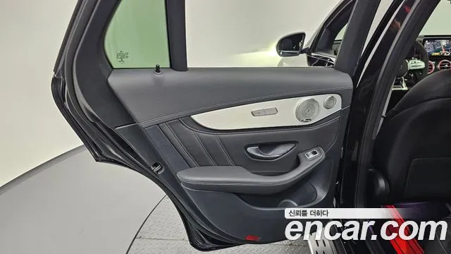 Mercedes-Benz GLC-Class 2023 — фото 15