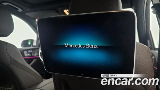 Mercedes-Benz GLS-Class 2023 — фото 19