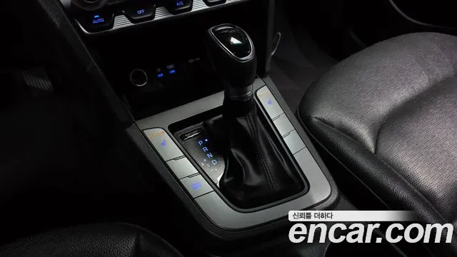 Hyundai AVANTE 2019 — фото 9