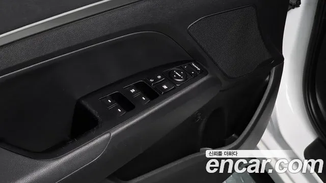 Hyundai AVANTE 2019 — фото 16