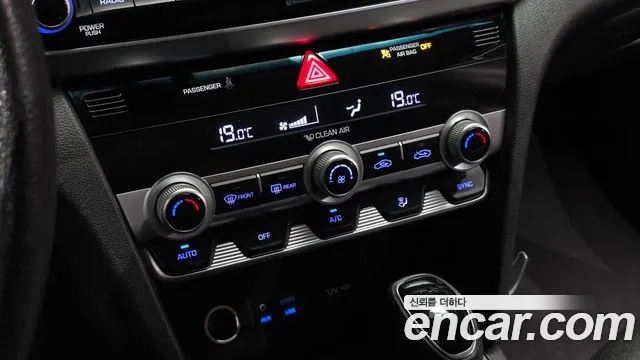 Hyundai AVANTE 2019 — фото 18