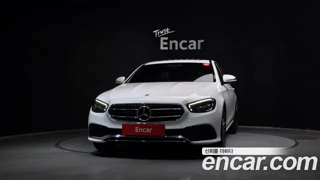 Mercedes-Benz E-Class 2022 — фото 3
