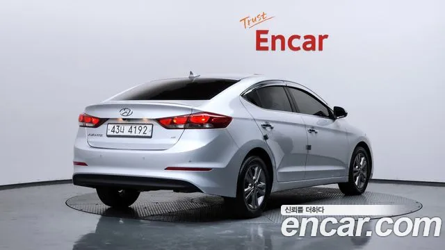 Hyundai AVANTE 2018 — фото 2