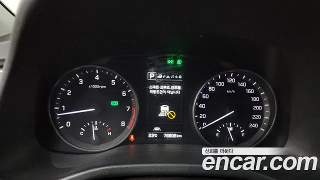 Hyundai AVANTE 2018 — фото 11