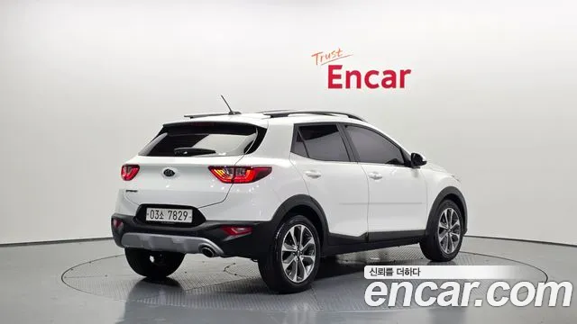 Kia Stonic 2018 — фото 2