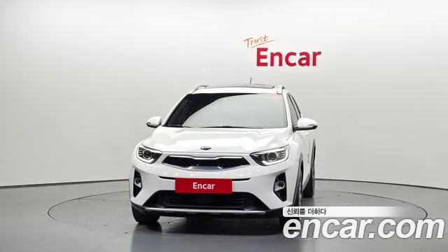 Kia Stonic 2018 — фото 3