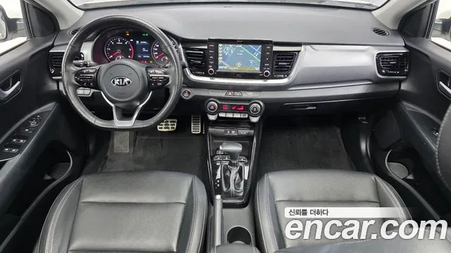 Kia Stonic 2018 — фото 10