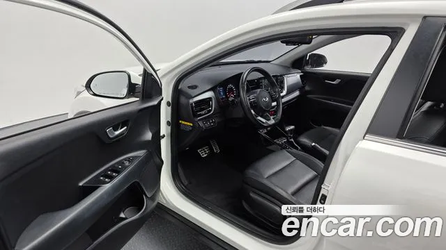 Kia Stonic 2018 — фото 13