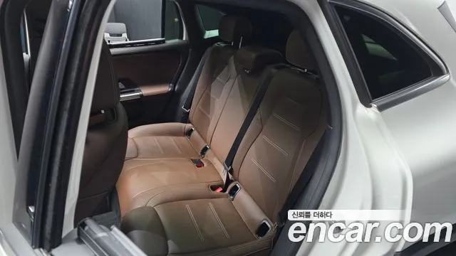 Mercedes-Benz GLA-Class 2021 — фото 18
