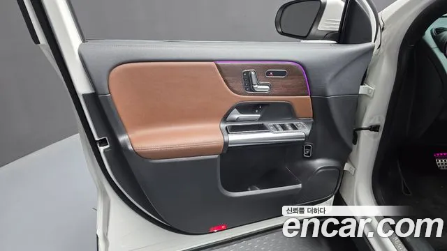 Mercedes-Benz GLA-Class 2021 — фото 14