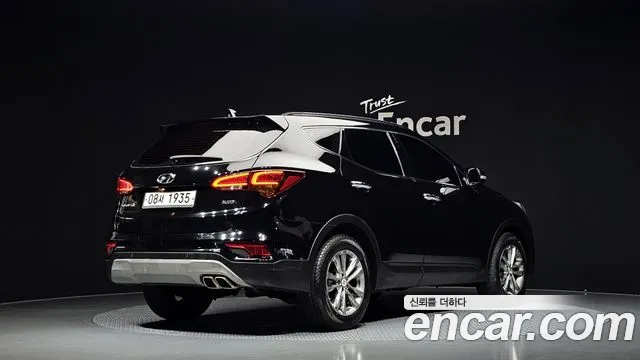 Hyundai Santafe 2018 — фото 2