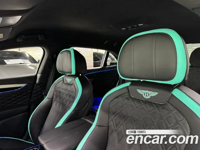 Bentley Flying Spur 2023 — фото 12