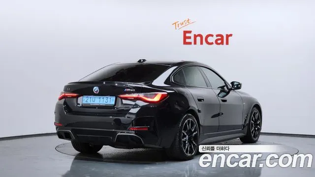 BMW i4 2023 — фото 2